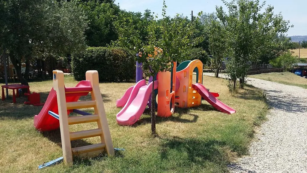 Tenuta Carbognano Gemmano 0*,  Italia
